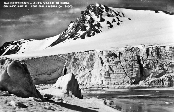 Ghiacciaio e lago Galambra in una cartolina di inizio secolo scorso.jpeg