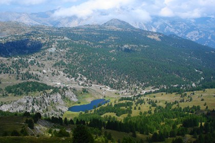 Alla scoperta della Madonna del Lago Nero e del Col Bousson