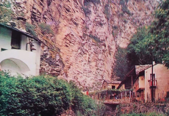 Cover Foresto L'orrido negli anni 70 Cover Foresto L'orrido negli anni 70.jpg