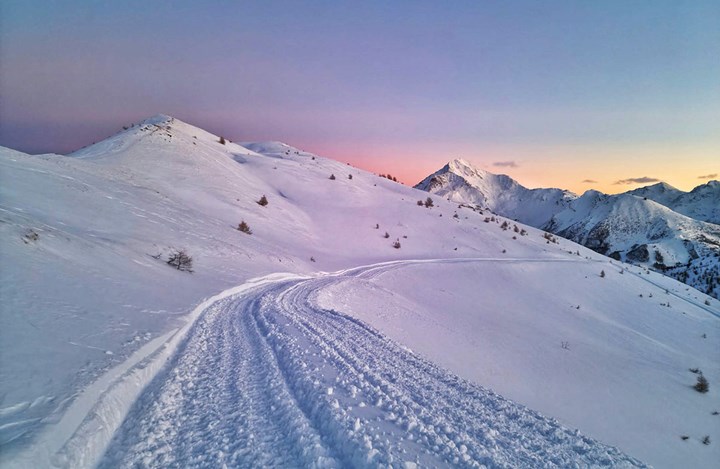 2918-23-12-27 Colori pastello sui monti di Sestriere - Stefano Costa "Alte Valli": il 2023 in 25 immagini
