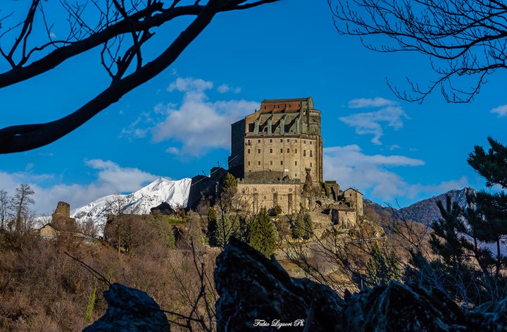 Il turismo dei Cammini Micaelici e la Sacra di San Michele