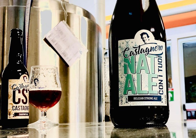 Natale con i tuoi Natale con i tuoi.jpg