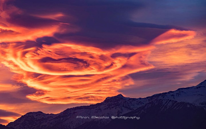 01 cover Nubi lenticolari al tramonto2 - Giuseppe Pinin Becchio_0 01 cover Nubi lenticolari al tramonto2 - Giuseppe Pinin Becchio_0.jpeg