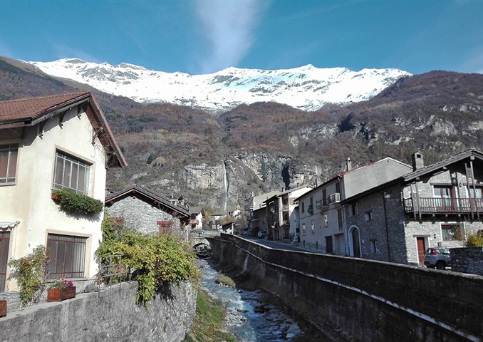 05 torrente Cenischia e Rocciamelone sullo sfondo.jpg