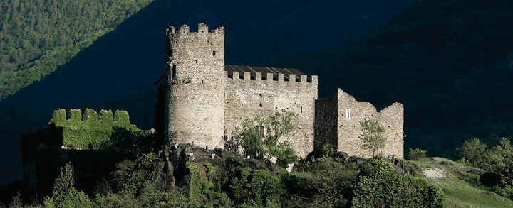 2-1 S. Giorio di Susa, Castello.jpg