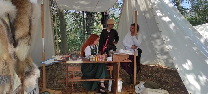Un pomeriggio in una bottega d’arte medievale