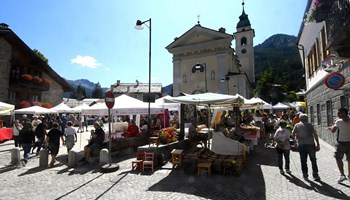 Mercatino delle pulci 2026