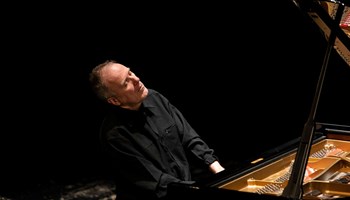 Alexander Lonquich. Inaugurazione Stagione concertistica Accademia di Musica