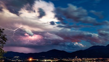 1705-08-31 Electricity Il potente temporale con tempesta di fulmini del 30 Agosto 2020 visto da Valgioie, Valsangone. La città di Giaveno illuminata in primo piano - Duilio Fiorille - Photography & Timelapse.jpg