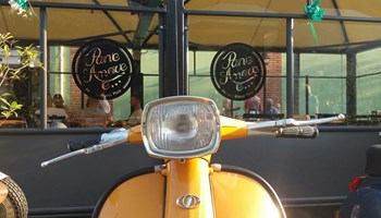 1100 vespa1.jpg