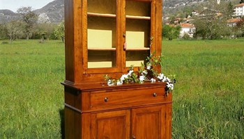 Credenza Credenza.jpg