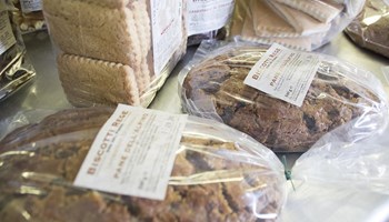 1100 biscotti 1100 biscotti.jpg