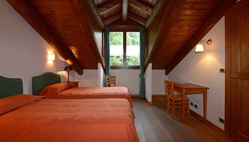 Letti_Foresteria_ Massell La Foresteria di Massello