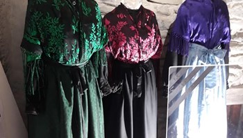 Casa delle Lapidi 12 Bousson, Casa delle Lapidi