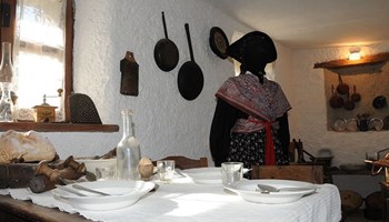 Museo del costume di Pragelato Museo del Costume e delle tradizioni delle genti alpine di Pragelato