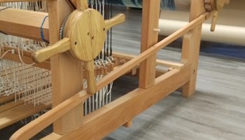 A MANO TESSITURA ARTIGIANALE
