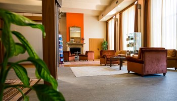 barrage hall HOTEL BARRAGE