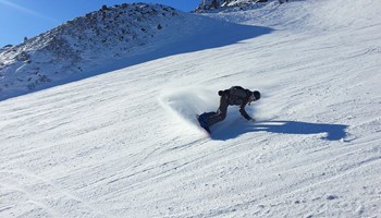 Proiezioni in collaborazione con “HARD SNOW - Festival di sci alpinismo e freeride" 