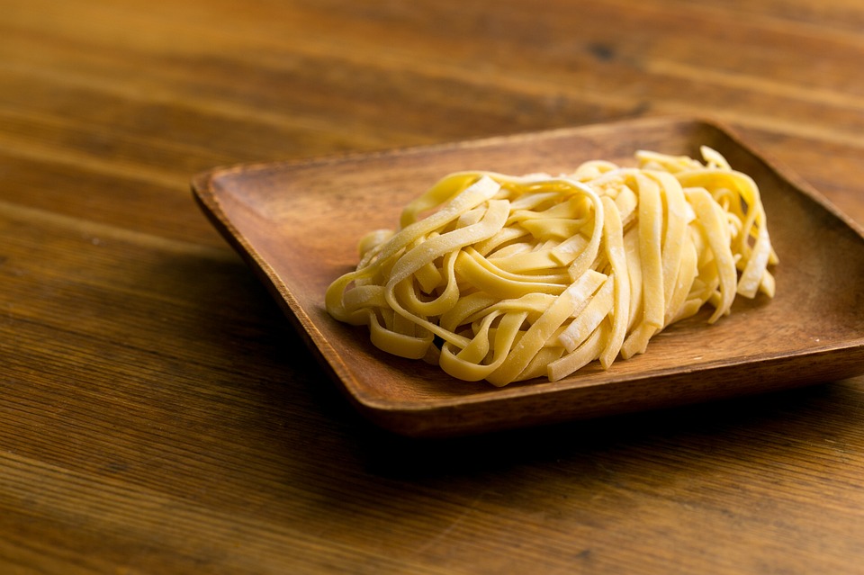 Che buona la pasta fresca fatta in casa. Che ne dite di un piatto di tajarin?